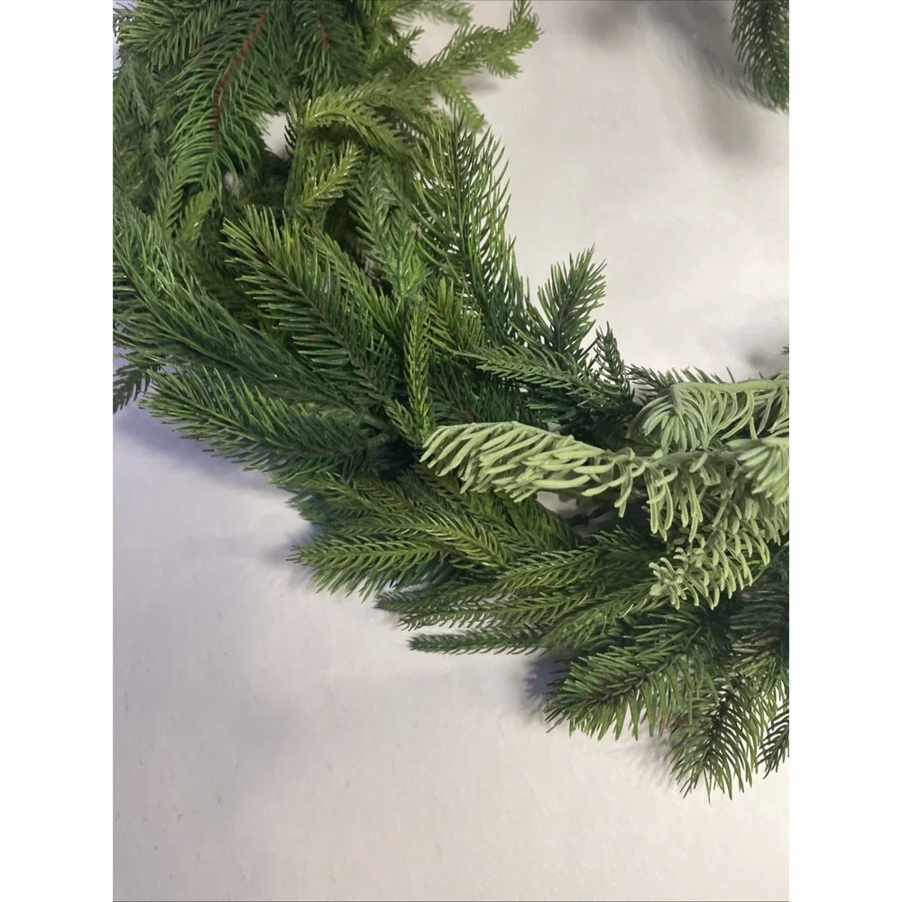 Lot Of Two 4ft Christmas Pine Garlands (Total Of 8ft)